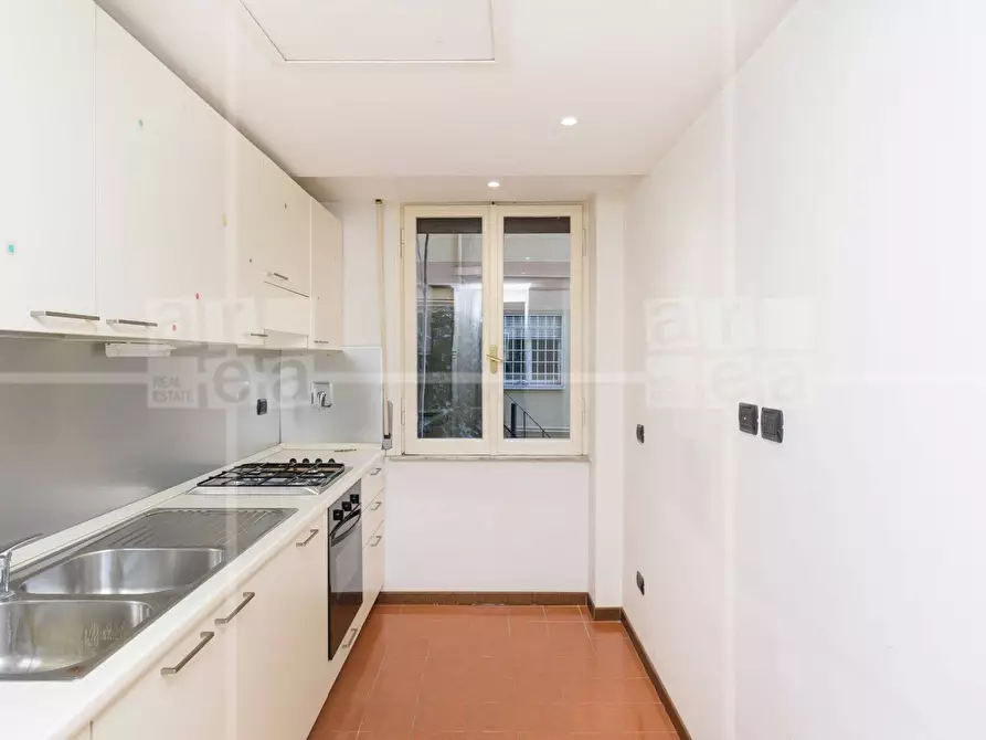 Immagine 17 di Appartamento in vendita  in Largo Alfredo Oriani a Roma