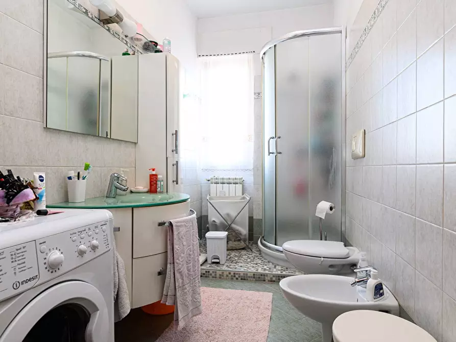 Immagine 15 di Appartamento in vendita  in Via Castri Di Lecce a Roma