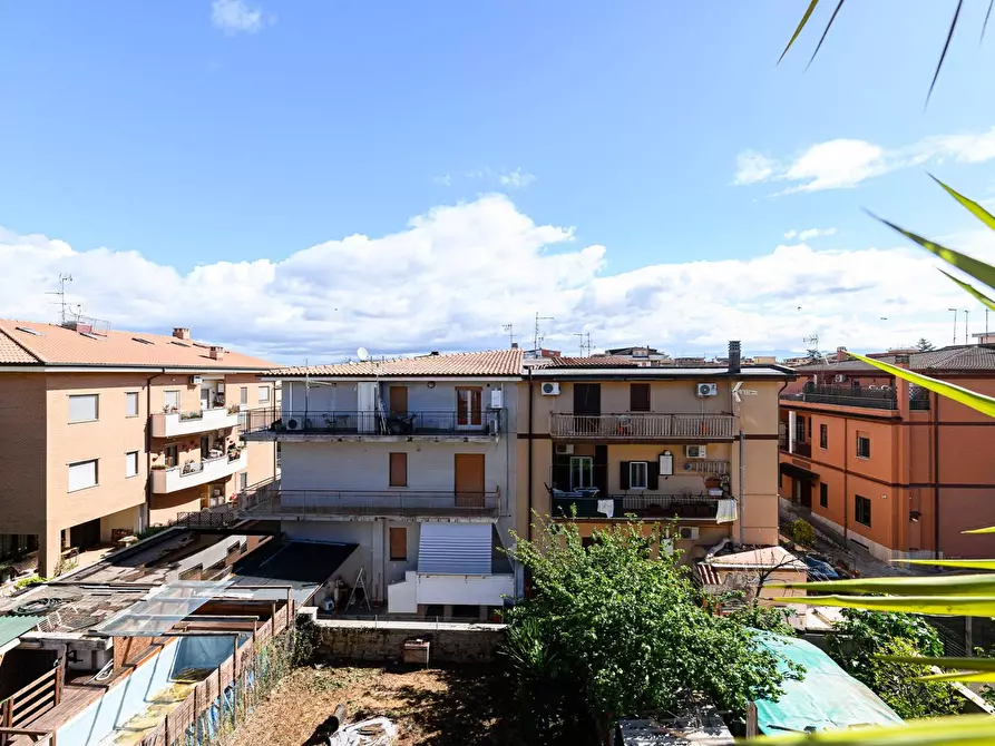 Immagine 19 di Appartamento in vendita  in Via Castri Di Lecce a Roma