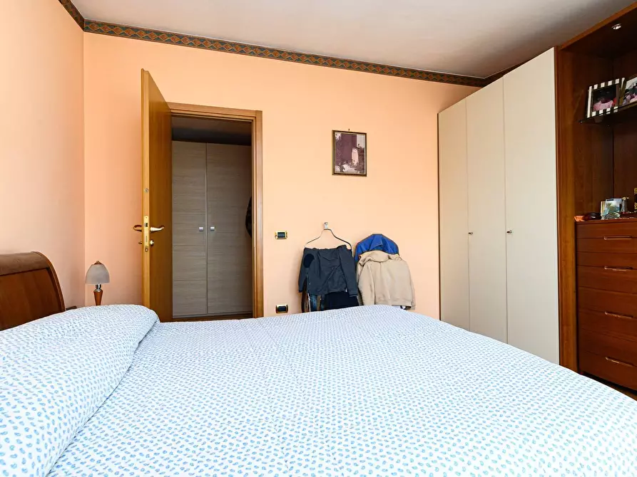 Immagine 30 di Appartamento in vendita  in Via Castri Di Lecce a Roma