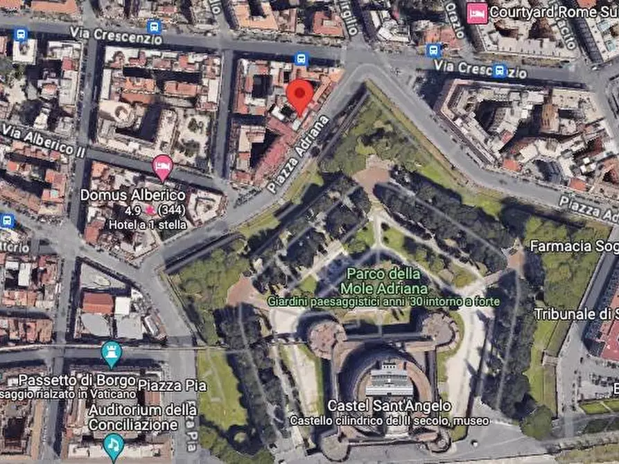 Immagine 3 di Appartamento in vendita  in Piazza Adriana a Roma