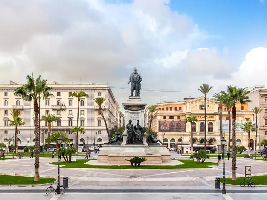 Immagine 7 di Appartamento in vendita  in Viale Delle Medaglie D'oro a Roma