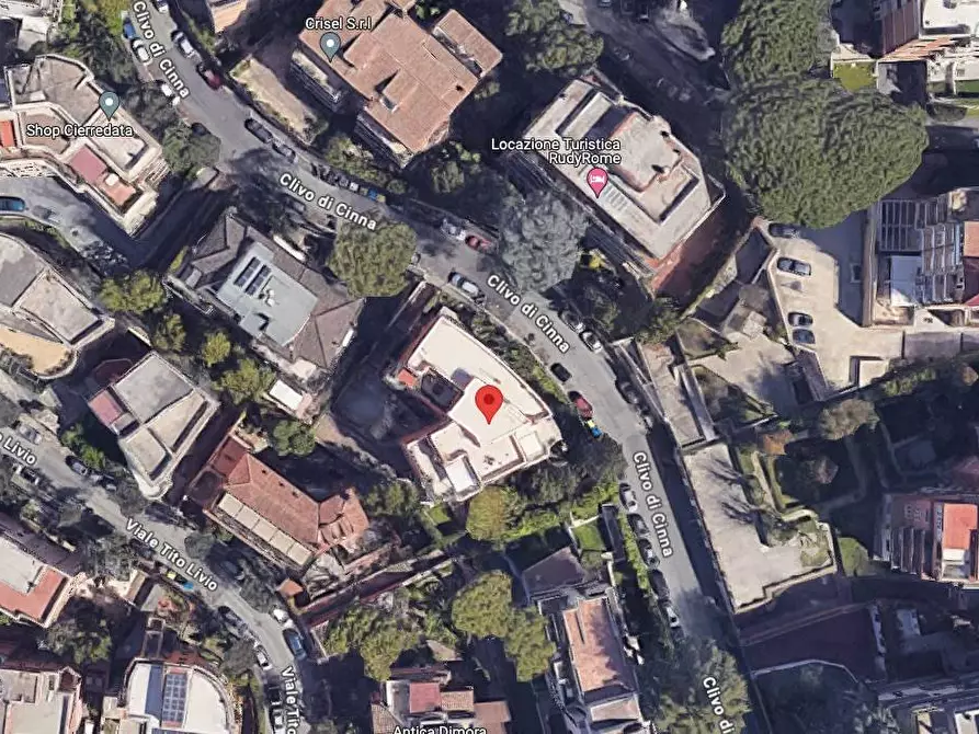Immagine 2 di Appartamento in vendita  in Clivo Di Cinna a Roma