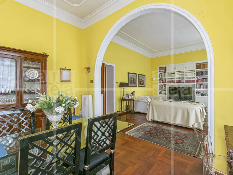 Immagine 1 di Villa in vendita  in Via Agordat a Roma