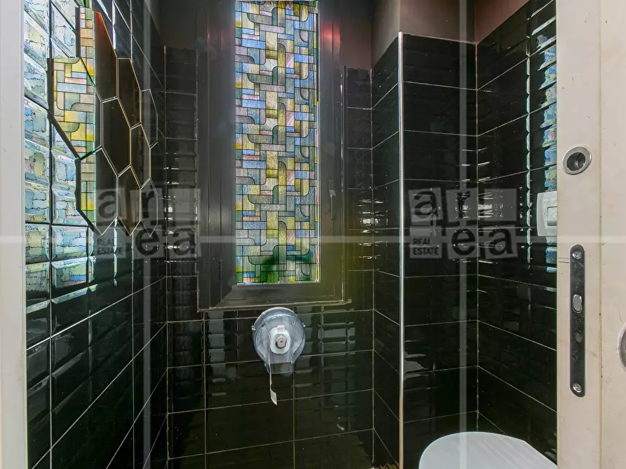 Immagine 24 di Attività commerciale in vendita  in Piazza Bologna a Roma