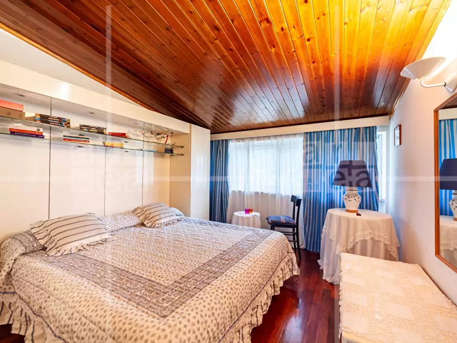 Immagine 20 di Villa in vendita  in Via Dei Laghi a Rocca Di Papa