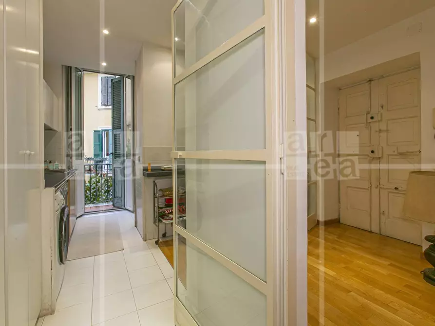 Immagine 4 di Appartamento in vendita  in Via Sabazio a Roma