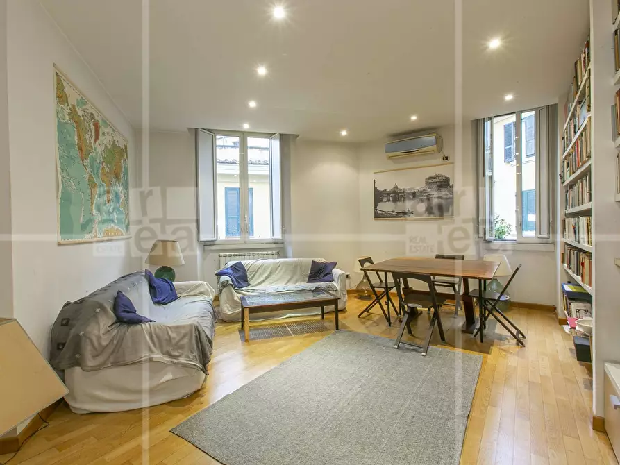 Immagine 13 di Appartamento in vendita  in Via Sabazio a Roma