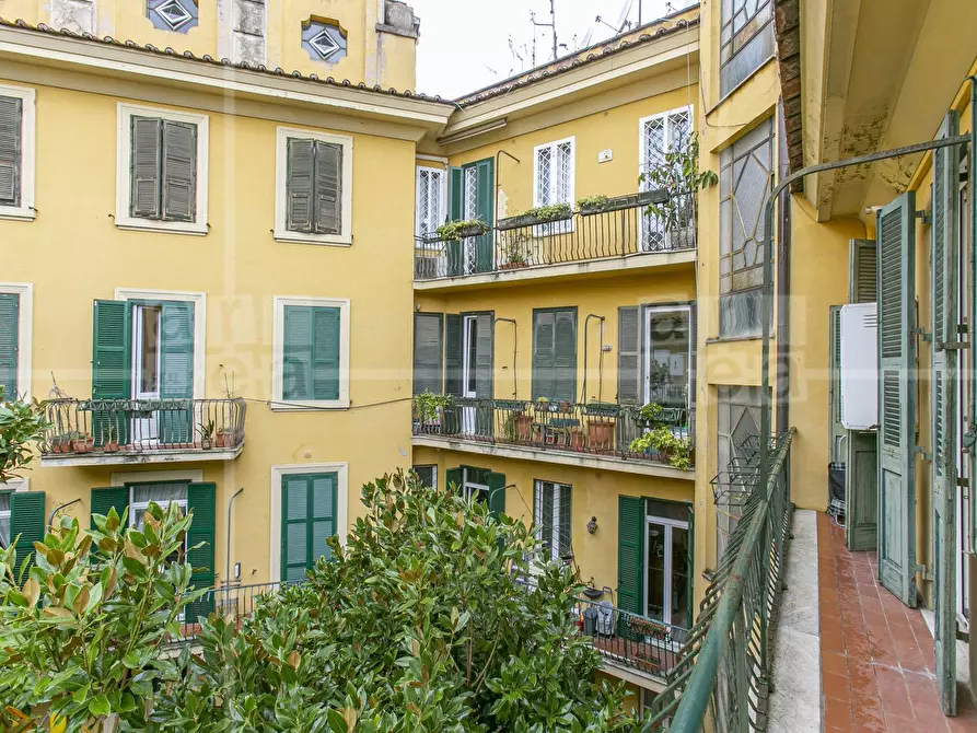 Immagine 17 di Appartamento in vendita  in Via Sabazio a Roma