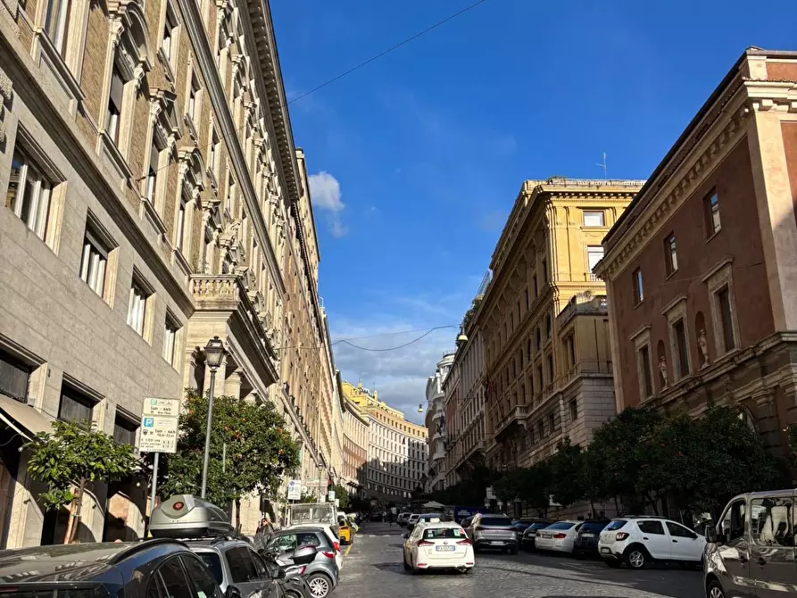 Immagine 18 di Ufficio in affitto  in Via Bissolati a Roma