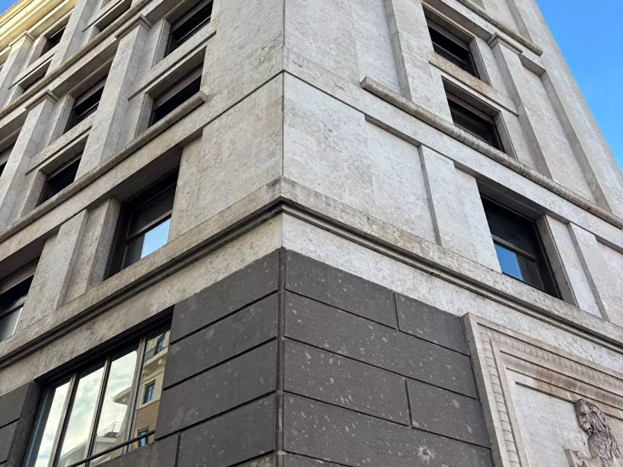 Immagine 26 di Ufficio in affitto  in Via Bissolati a Roma