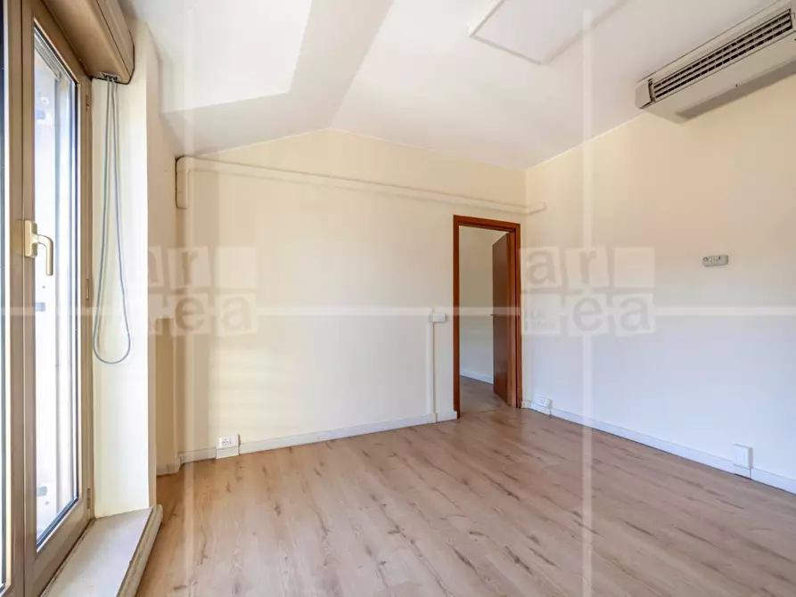 Immagine 18 di Ufficio in affitto  in Via Flaminia a Roma