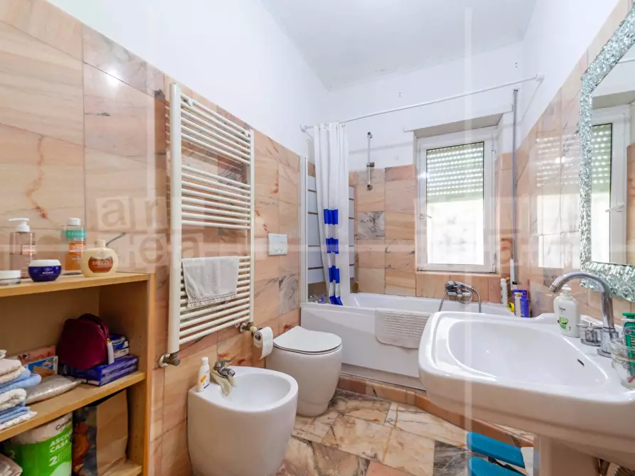 Immagine 19 di Appartamento in vendita  in Via Monte Bianco a Guidonia Montecelio