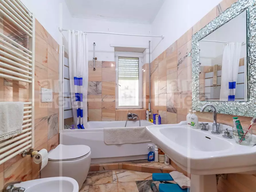 Immagine 20 di Appartamento in vendita  in Via Monte Bianco a Guidonia Montecelio