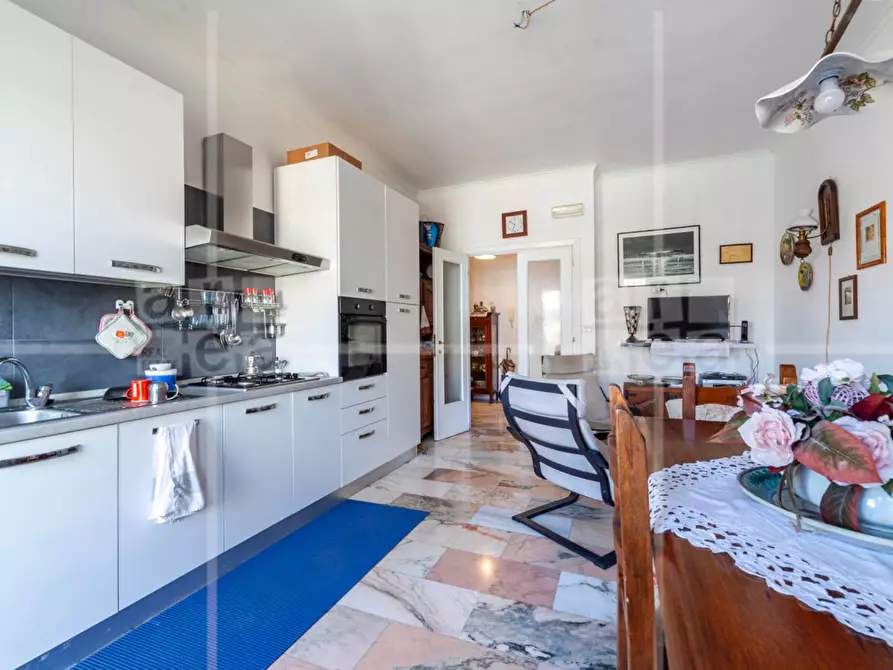 Immagine 12 di Appartamento in vendita  in Via Monte Bianco a Guidonia Montecelio