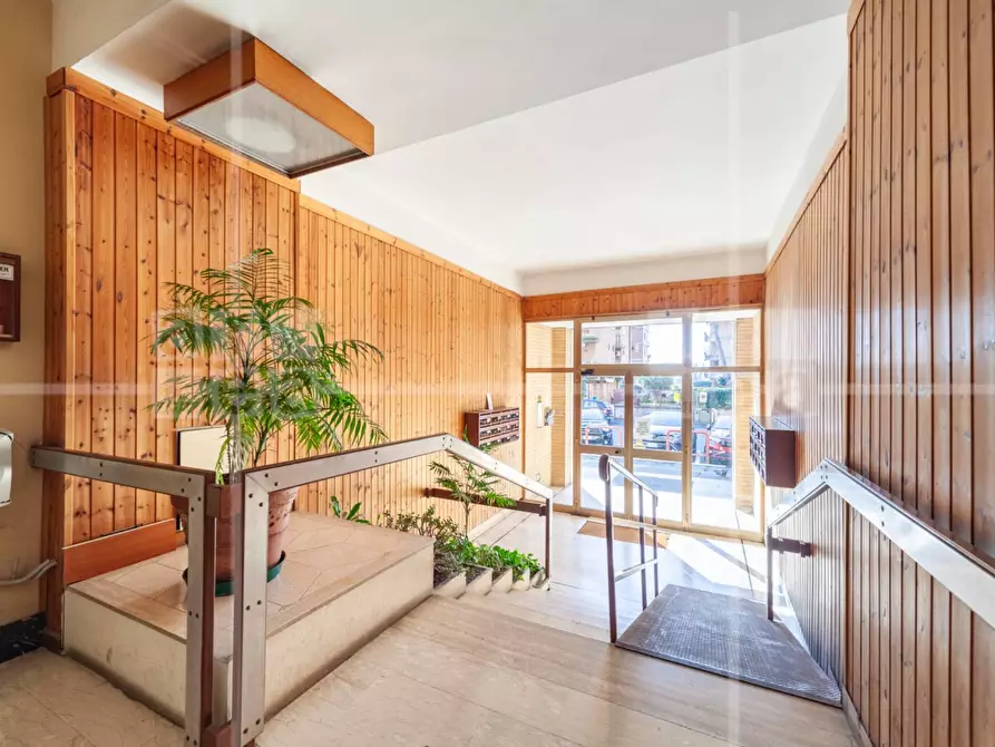 Immagine 2 di Appartamento in vendita  in Via Monte Bianco a Guidonia Montecelio