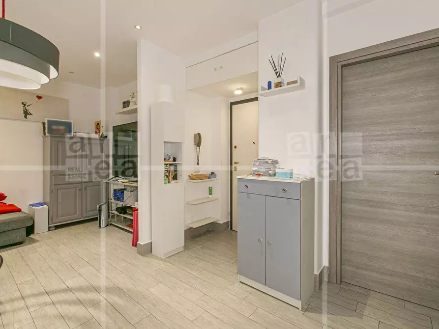 Immagine 8 di Appartamento in vendita  in Via Igea a Roma