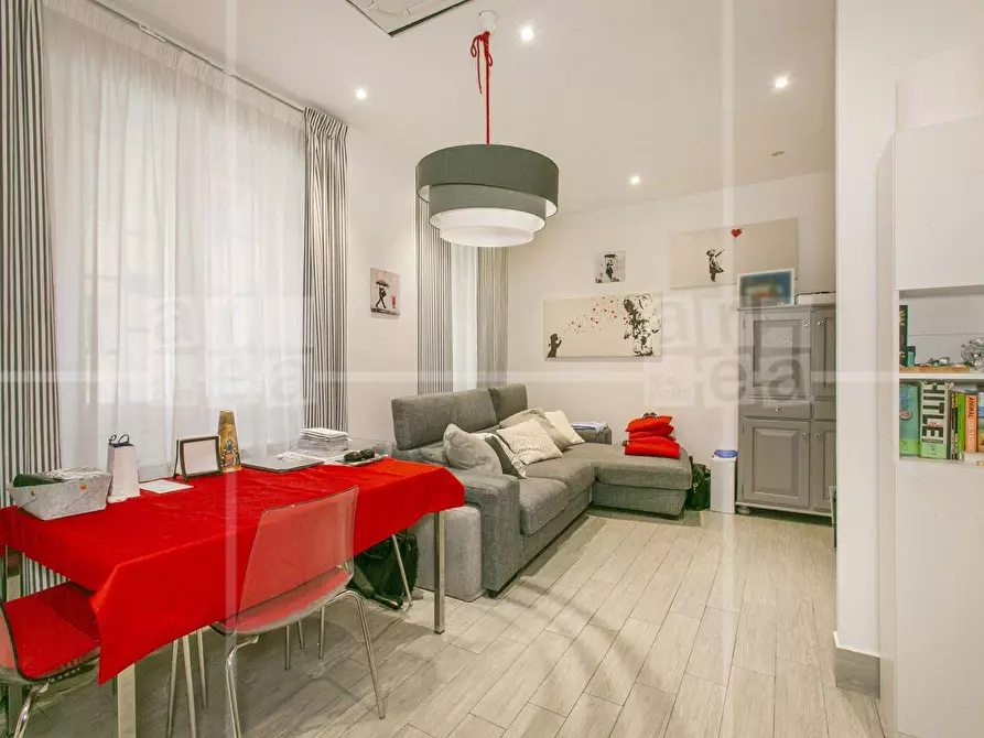 Immagine 9 di Appartamento in vendita  in Via Igea a Roma