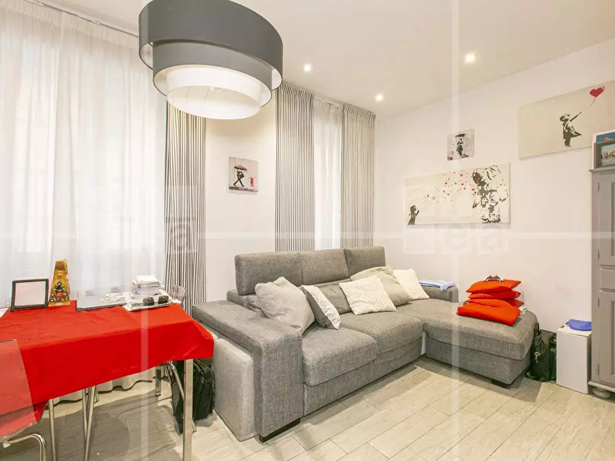 Immagine 11 di Appartamento in vendita  in Via Igea a Roma