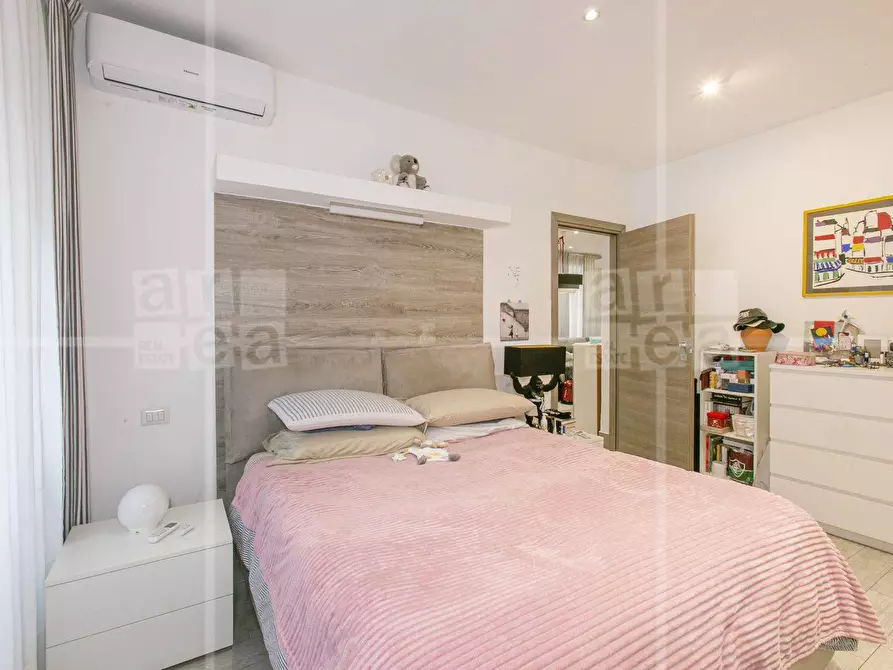 Immagine 19 di Appartamento in vendita  in Via Igea a Roma