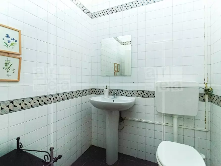 Immagine 21 di Appartamento in vendita  in Via dei Gerani a Roma