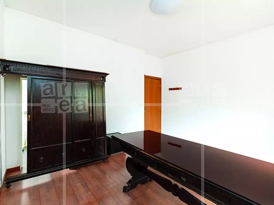 Immagine 14 di Appartamento in vendita  in Via dei Gerani a Roma