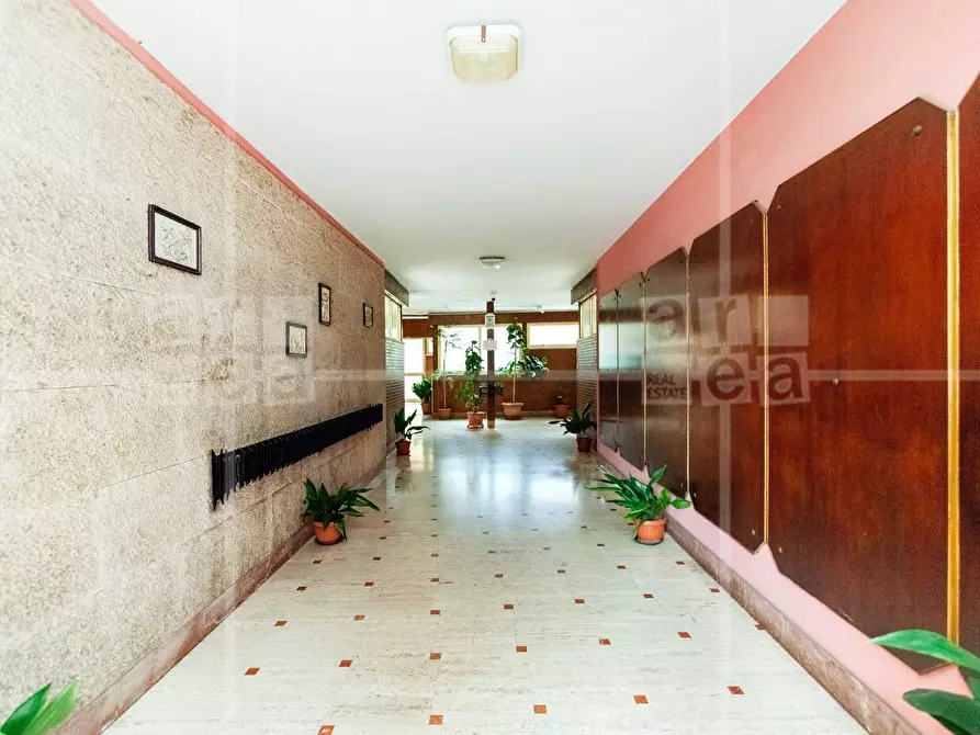 Immagine 28 di Appartamento in vendita  in Via dei Gerani a Roma