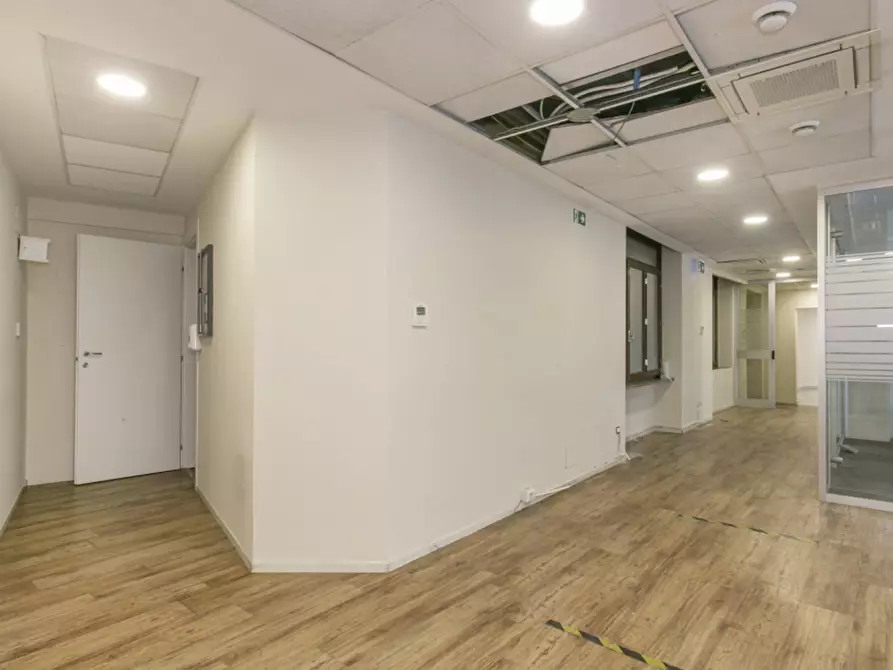 Immagine 5 di Ufficio in affitto  in Via Bissolati a Roma