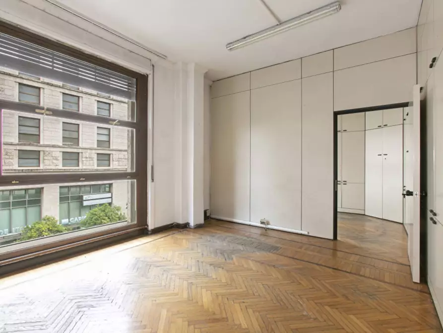 Immagine 23 di Ufficio in affitto  in Via Bissolati a Roma