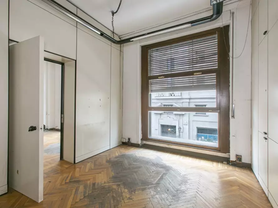 Immagine 28 di Ufficio in affitto  in Via Bissolati a Roma