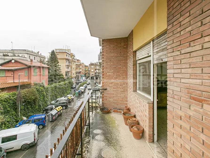 Immagine 22 di Appartamento in vendita  in Via Delle Sequoie a Roma