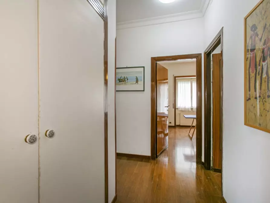 Immagine 8 di Appartamento in vendita  in Via Adolfo Omodeo a Roma