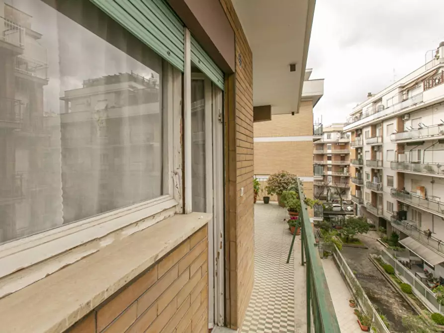 Immagine 25 di Appartamento in vendita  in Via Adolfo Omodeo a Roma