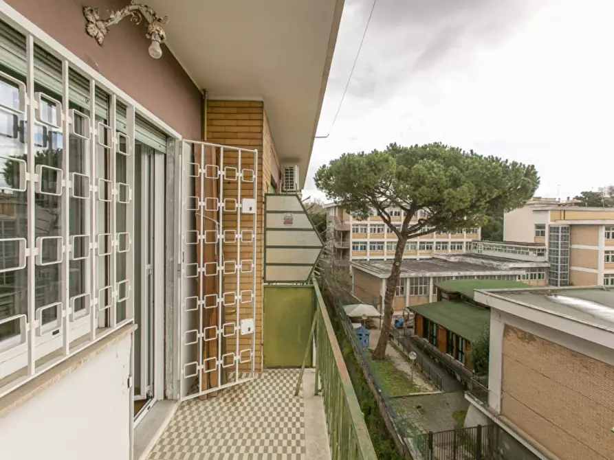 Immagine 30 di Appartamento in vendita  in Via Adolfo Omodeo a Roma