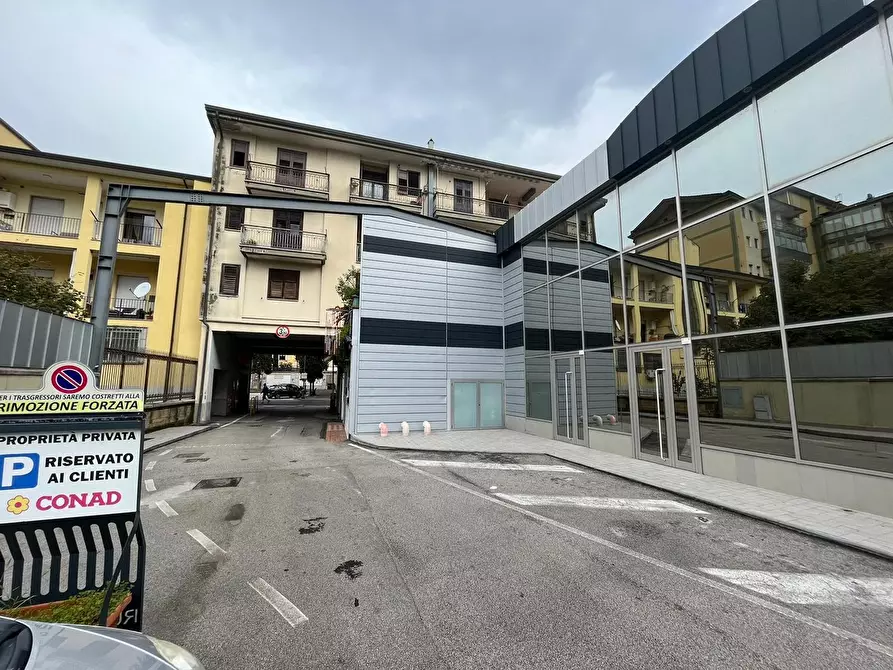 Immagine 3 di Ufficio in affitto  in Roma a Atripalda