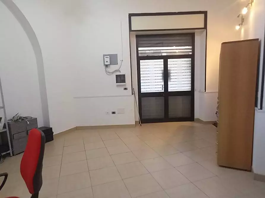 Immagine 1 di Locale commerciale in affitto  in Via Giacomo Matteotti a Eboli