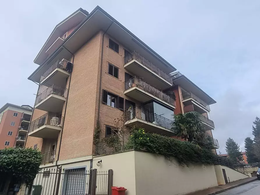 Immagine 3 di Appartamento in vendita  in VIA MODESTINO GUASCHINO a Avellino