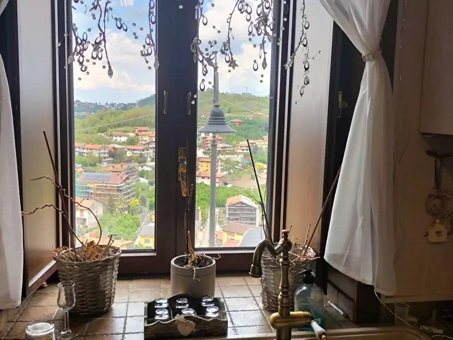 Immagine 3 di Casa indipendente in vendita  in via roma a Capriglia Irpina