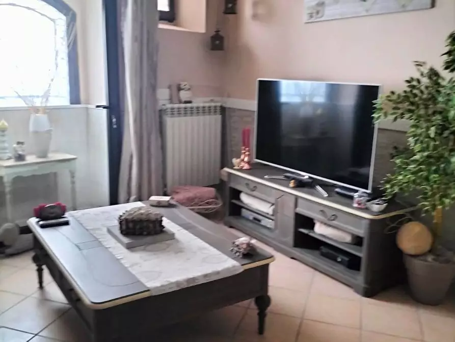 Immagine 9 di Casa indipendente in vendita  in via roma a Capriglia Irpina