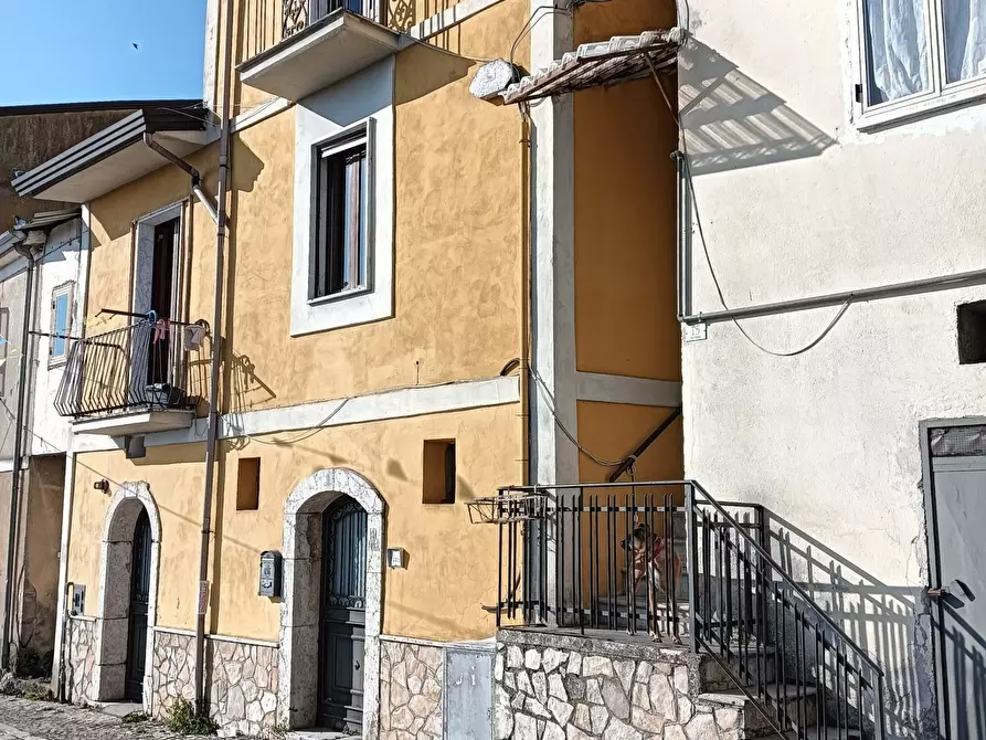 Immagine 30 di Casa indipendente in vendita  in via roma a Capriglia Irpina