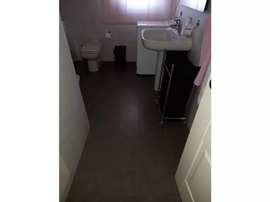 Immagine 10 di Casa bifamiliare in vendita  in Archi a Avellino