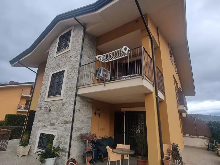 Immagine 11 di Casa bifamiliare in vendita  in contrada serroni a Avellino