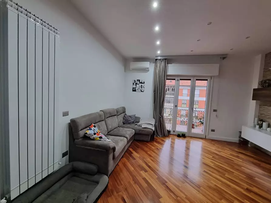 Immagine 4 di Appartamento in vendita  in via di vittorio a Avellino