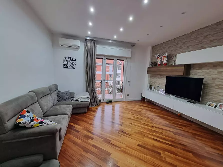 Immagine 5 di Appartamento in vendita  in via di vittorio a Avellino