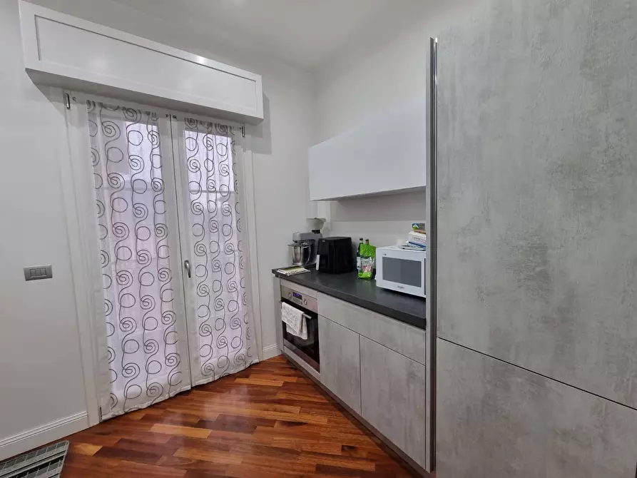 Immagine 12 di Appartamento in vendita  in via di vittorio a Avellino