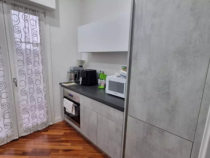 Immagine 13 di Appartamento in vendita  in via di vittorio a Avellino