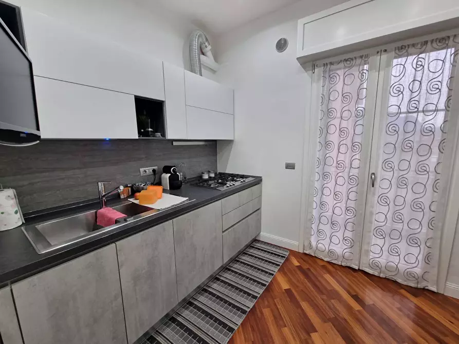 Immagine 14 di Appartamento in vendita  in via di vittorio a Avellino