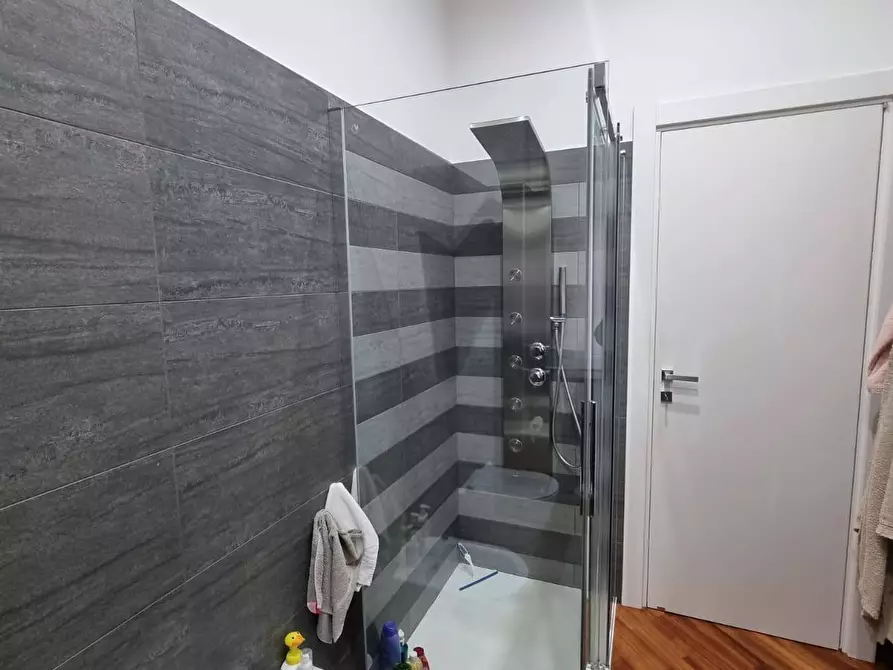 Immagine 30 di Appartamento in vendita  in via di vittorio a Avellino