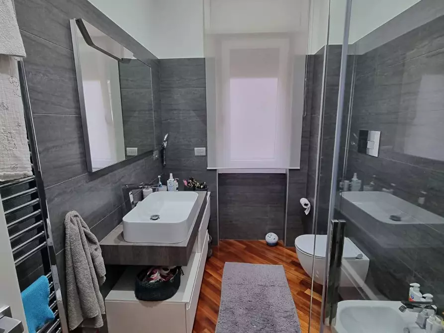 Immagine 29 di Appartamento in vendita  in via di vittorio a Avellino