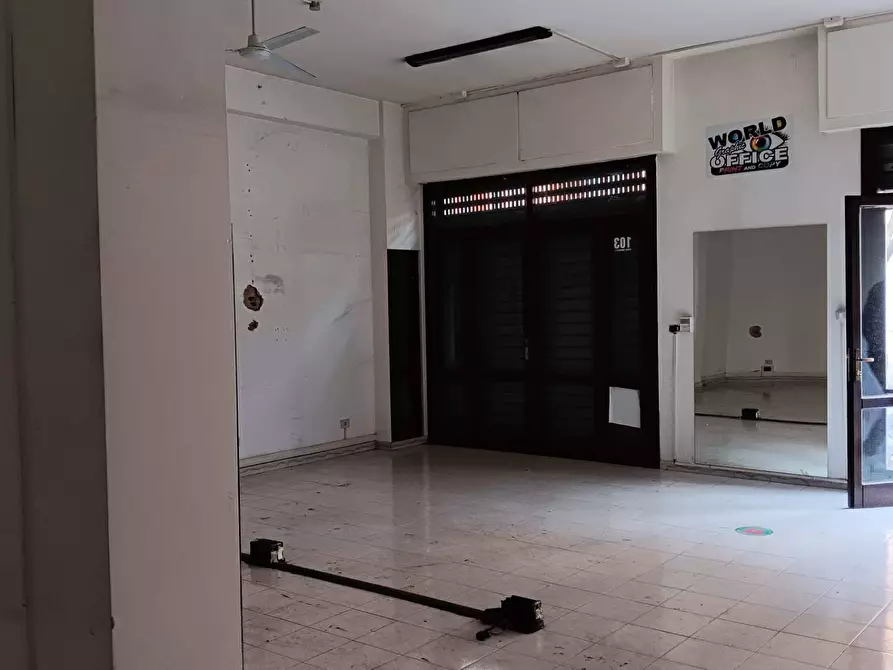 Immagine 3 di Locale commerciale in affitto  in corso Umberto a Avellino